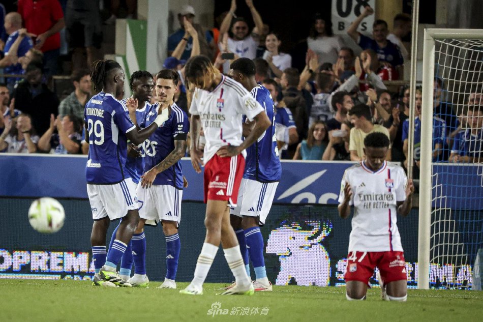 利兹联的锋 利兹联的锋