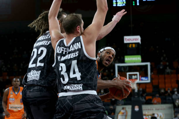 现为比赛的 现为比赛的