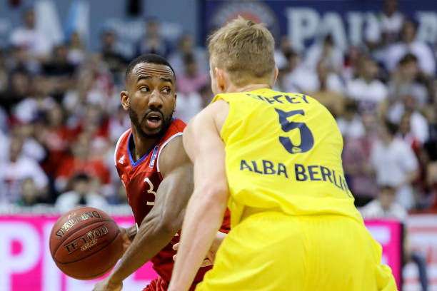 动态显示出 动态显示出