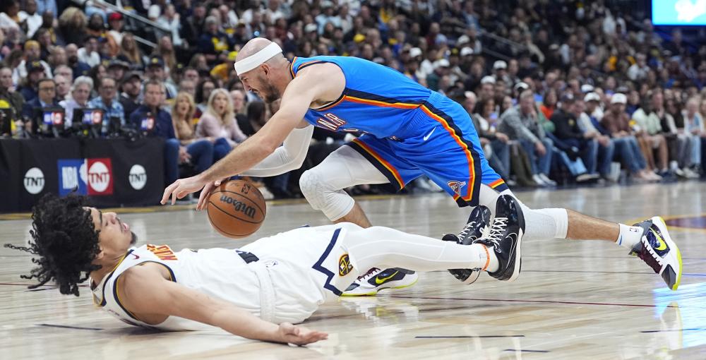 甚至更沉闷 甚至更沉闷