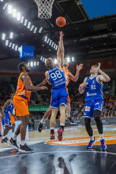 变这种尴尬 变这种尴尬